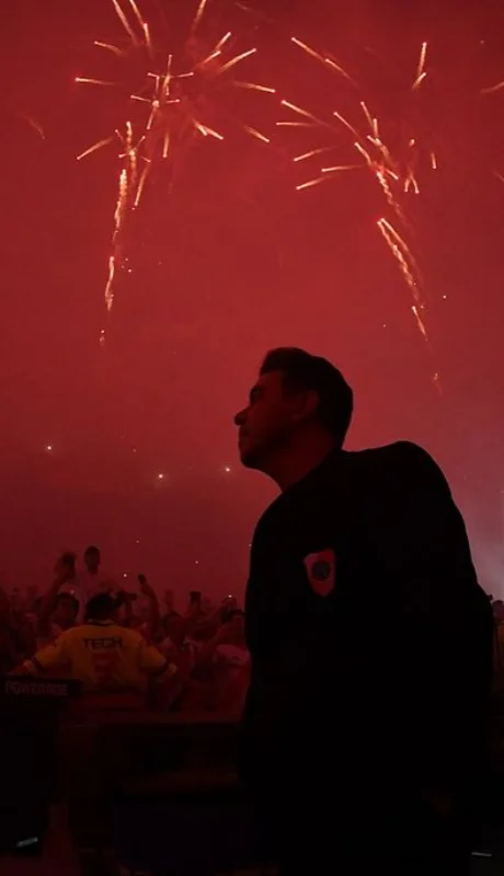 La (AGC) ordenó la clausura administrativa del estadio Monumental.
