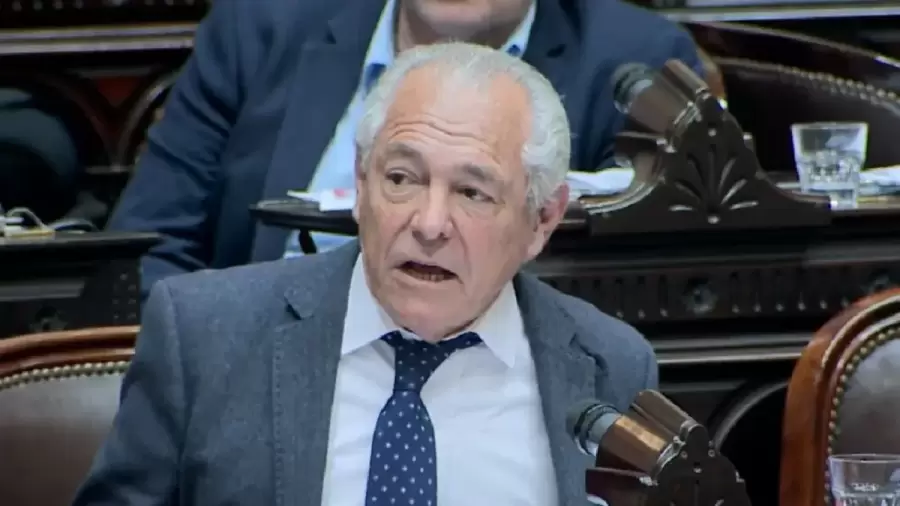 Mario Barletta provoco otra fractura en el bloque radical. (Foto: archivo web)