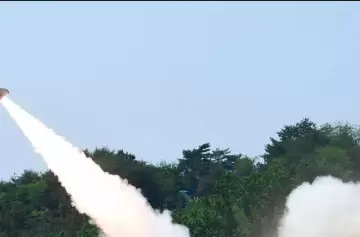 Kim Jong-Un responde con un misil las exigencias de retiro de tropas  de EE.UU. y Corea del Sur