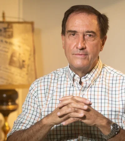 El exgobernador radical no se guardó nada sobre Milei, aunque también puso el ojo en las falencias de su partido y de la clase política en general.