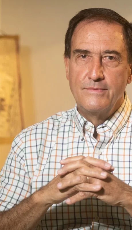 El exgobernador radical no se guardó nada sobre Milei, aunque también puso el ojo en las falencias de su partido y de la clase política en general.