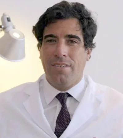 Oftalmólogo Pedro Miranda.