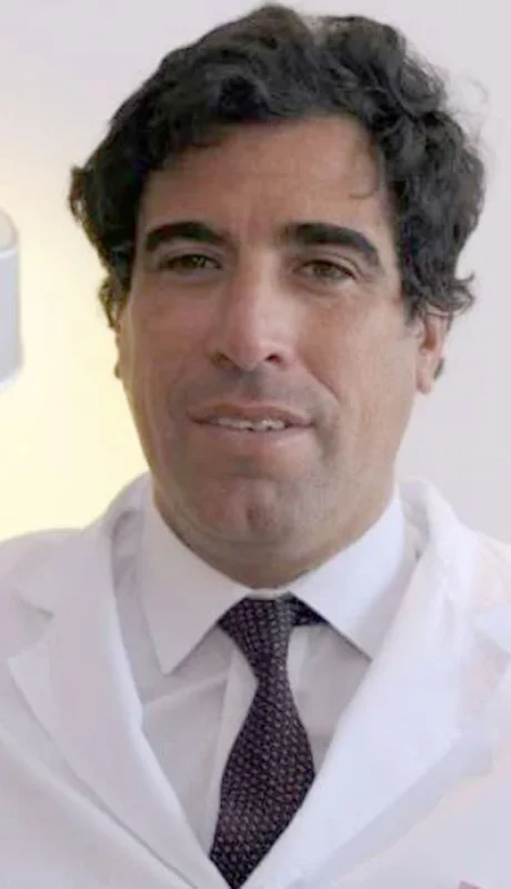 Oftalmólogo Pedro Miranda.