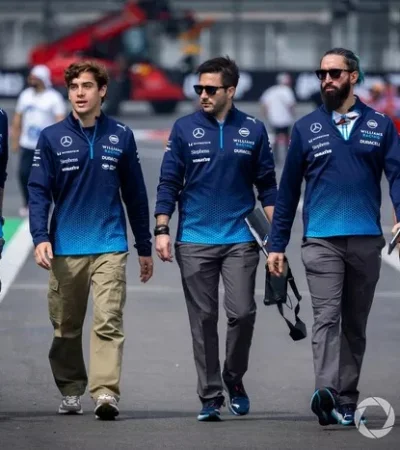 Franco Colapinto junto al equipo de Williams