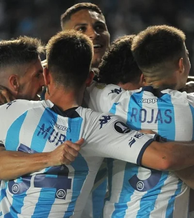 Todos los abrazos para Juanfer Quintero