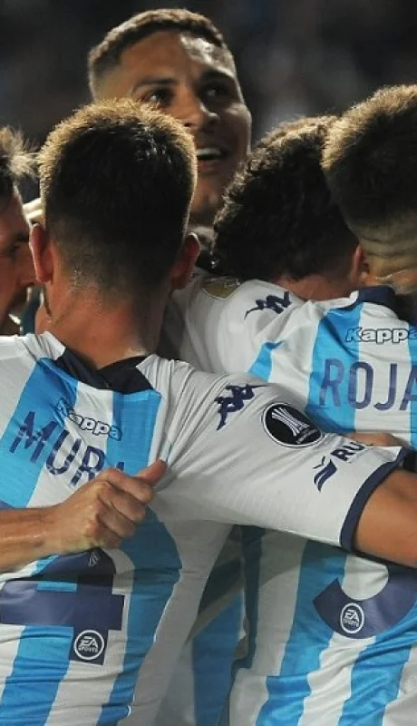 Todos los abrazos para Juanfer Quintero