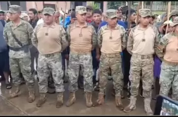 Milicias de Evo Morales asedian tres cuarteles militares en Cochabamba