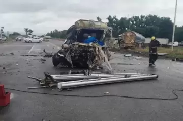 Cuatro policías murieron camino al partido que define el descenso de la Primera Nacional