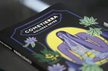 "El libro 'Cometierra' es un relato pornográfico que solo habla de agresión"