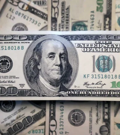 Racha récord: el Banco Central cumplió las metas con el FMI y el riesgo país tocó su piso desde 2019