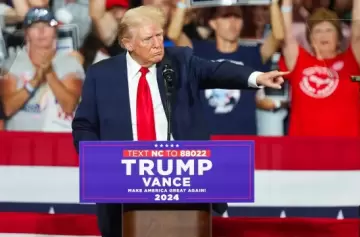 Trump vs. México:  "Nuestro socio número uno nos está estafando a diestra y siniestra"