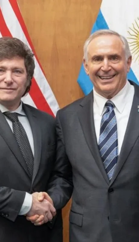 El presidente Javier Milei junto al embajador de Estados Unidos en Argentina, Marc Stanley.