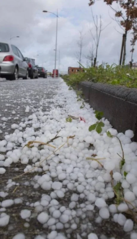 Desde ayer rige una alerta por tormentas con posible ocurrencia de granizo. Hoy la advertencia es para las provincias de la franja central.