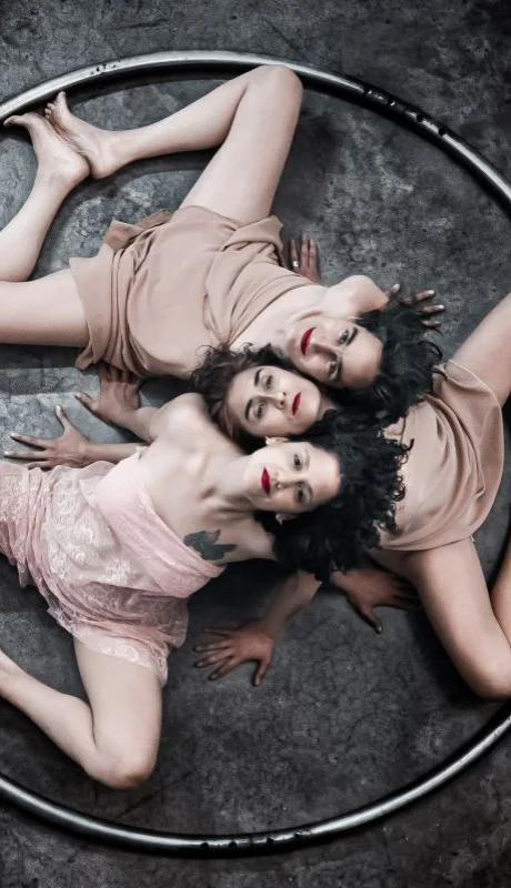 Claroscuro: Carla Masignani junto a destacadas artistas en una obra única