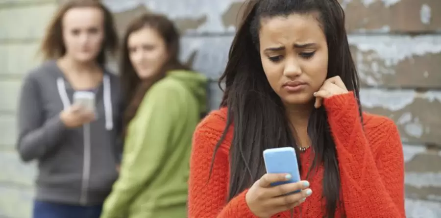 Los efectos del acoso en las víctimas son duraderos y numerosos, ya que se trata de una de las situaciones más difíciles para los niños o adolescentes