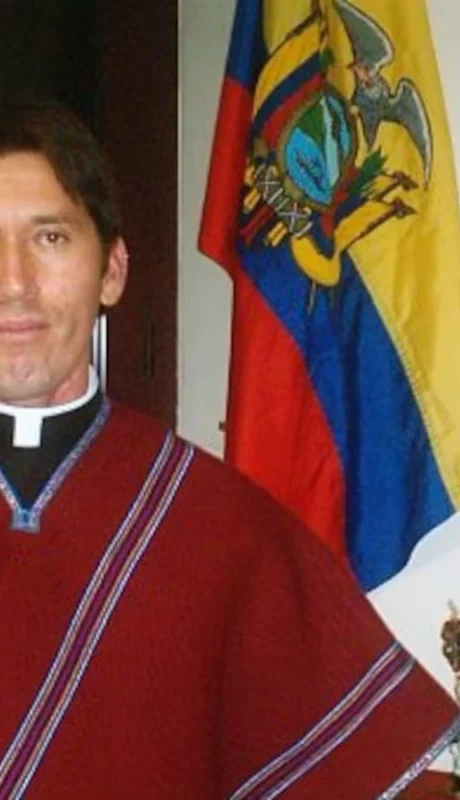 Sacerdote Enrique Fabián Arcos Sevilla.