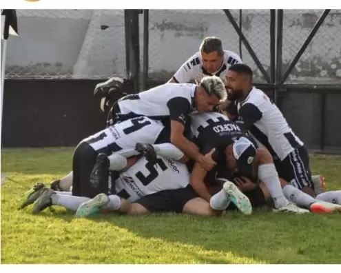 Pacífico de Alevar venció a Rincón del Atuel de Rama Caida