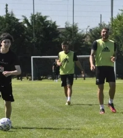 Spreen mostró su talento con Riestra.