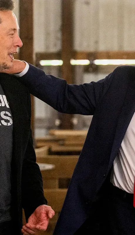 Elon Musk se ha enarbolado detrás de la bandera de Trump y le muestra un apoyo incondicional en la definición por la presidencia.