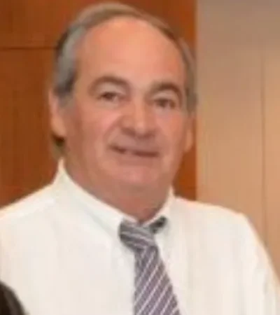 El estafado fue el exjuez de Paz de Rawson, Raúl Rivas, señalaron fuentes judiciales.