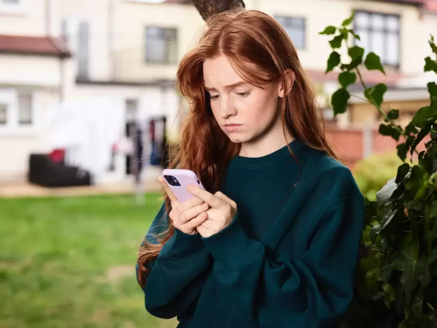 fomo-jomo-alegria-perderse-cosas_103