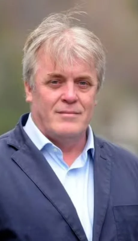 Piden la inmediata detención de Gustavo Vera.