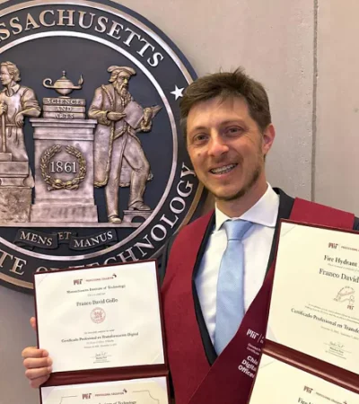 El premio Nº1 que recibió en el MIT fue el resultado de un proyecto de impacto social desarrollado para la fundación "Salvemos el Agua", de México.