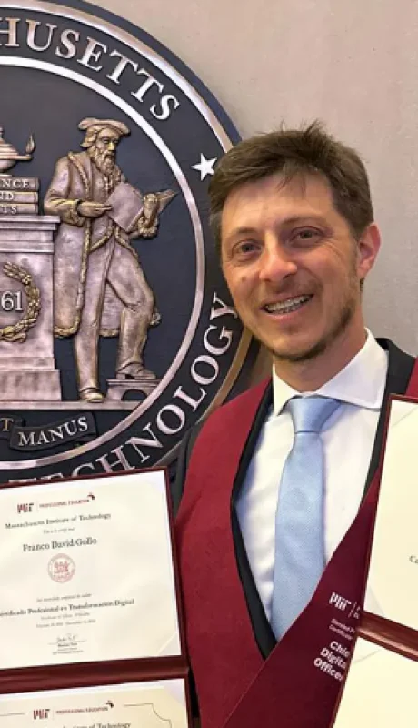 El premio Nº1 que recibió en el MIT fue el resultado de un proyecto de impacto social desarrollado para la fundación "Salvemos el Agua", de México.