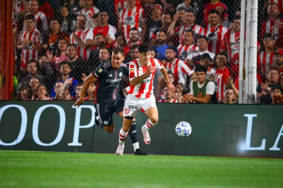 El gol de apertura de Instituto