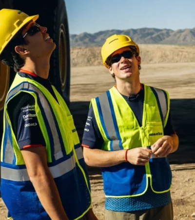 Franco Colapinto y Alex Albon manejaron un camión minero.