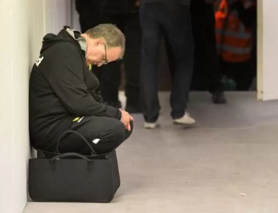 ¿Qué hice yo para merecer esto? parece decir el Loco Bielsa