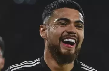 La novia de Paulo Díaz salió con los tapones de punta