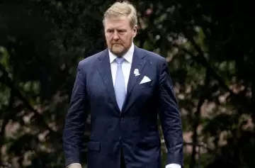 Rey Guillermo: "Fallamos a la comunidad judía"