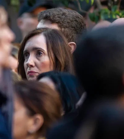 La vicepresidenta, en el velatorio del gendarme Guillermo López.