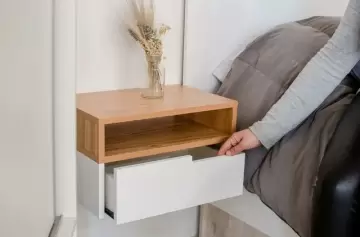 Habla la ciencia: el significado de tener la mesa de luz llena de objetos