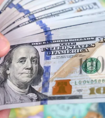 Cuentas en dólares para adolescentes