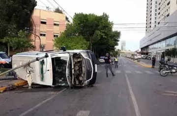 Muere tras ser atropellada por un conductor y al volcar la ambulancia en el traslado