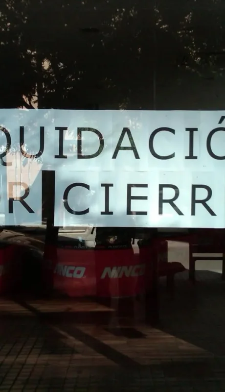 Unas 10.000 pymes cerraron en el primer semestre, a lo que se suman otros 6.500 cierres entre julio y octubre.