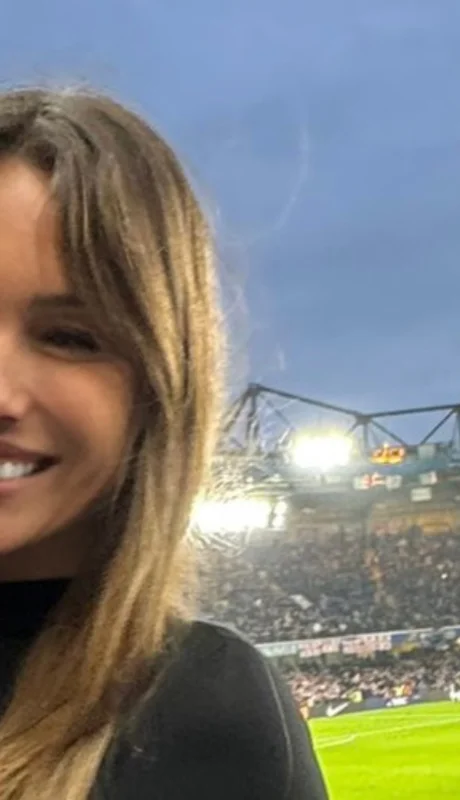 Pampita está en Londres y disfruta junto a Martín Pepa.