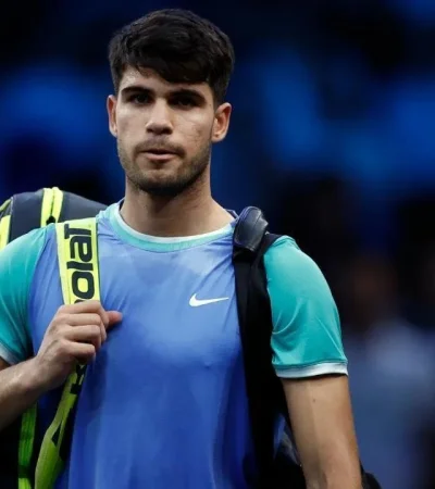 Alcaraz y una derrota que no estaba en los planes.