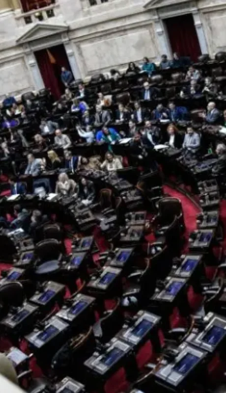 El Gobierno se enfrascó los últimos días a la intensa tarea de tratar de desactivar la sesión, sobre todo presionando sobre los gobernadores.