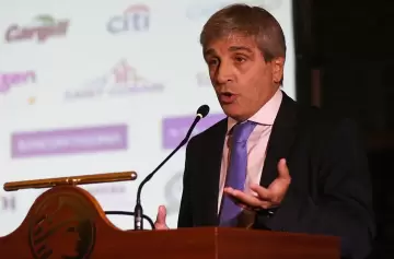 El Gobierno confirmó la fecha en la que Argentina saldrá del cepo cambiario