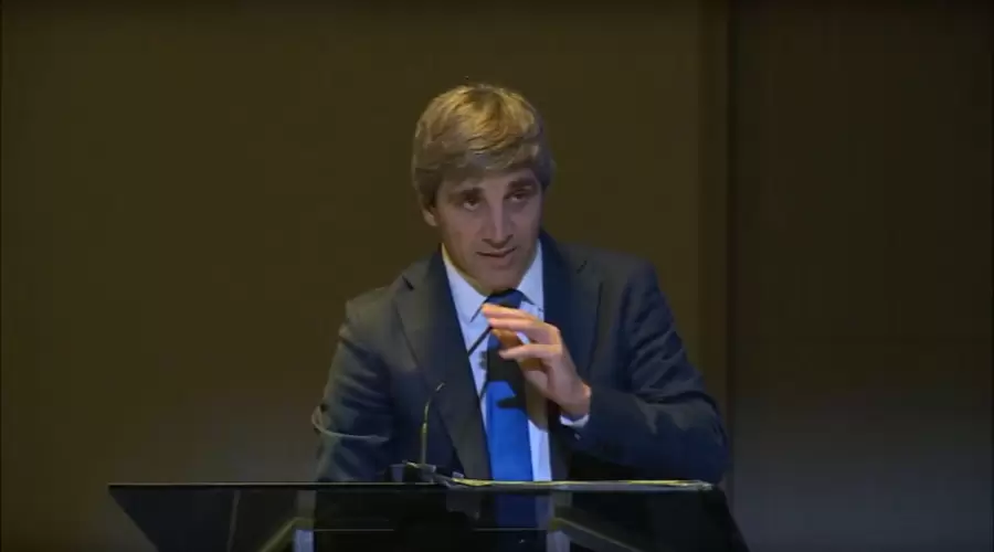 "En algún momento del 2025 eliminaremos el cepo cambiario, es prácticamente una batalla que hemos ganado" (Luis Caputo)