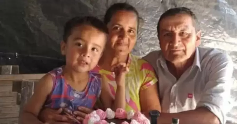 Padres de Loan Peña