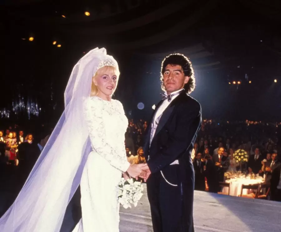 El Diego y Claudia dieron el sí en el Luna