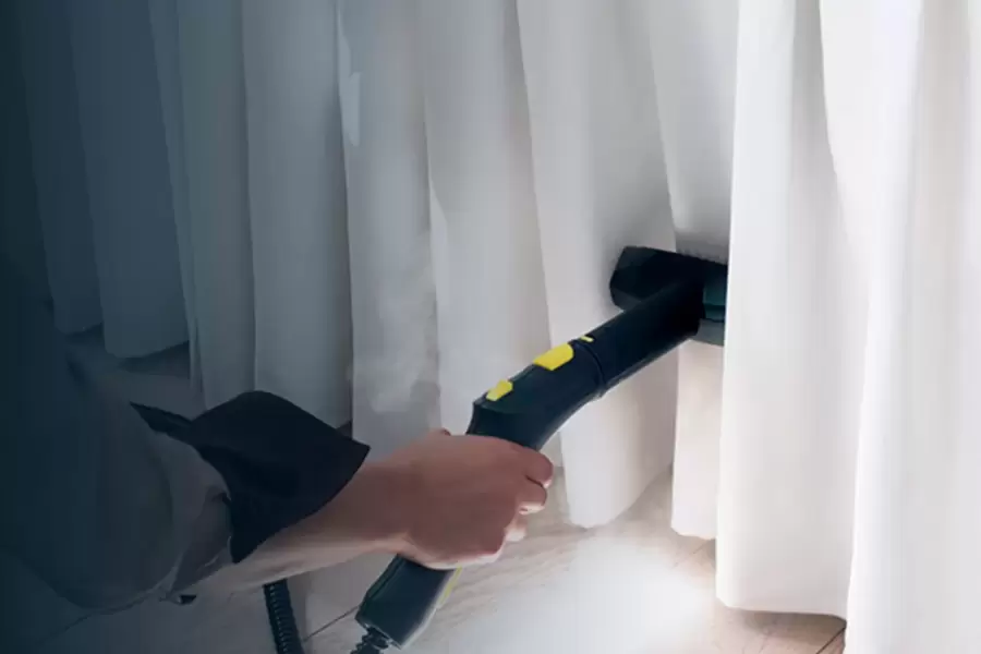 Meter las cortinas al lavarropas puede resultar en que la tela termine ajada y percudida.