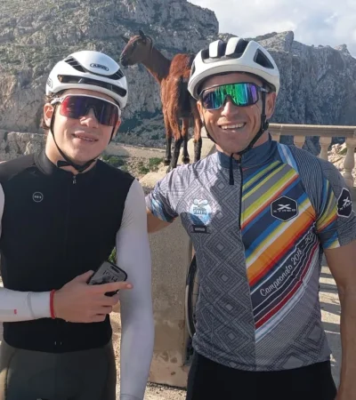 Colapinto junto a Agostini en Marbella