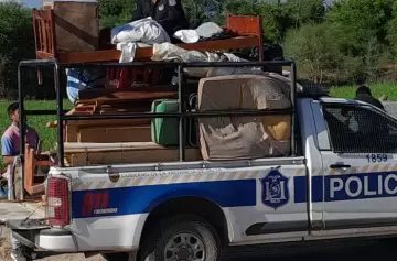 Insólita reacción de dos hombres para evitar el desalojo en un predio rural