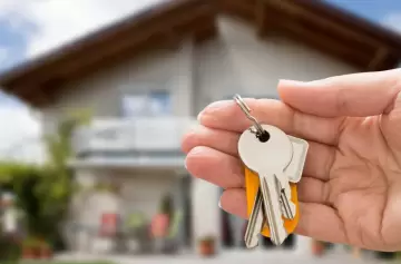 El sueño imposible: un argentino necesita 85 años de trabajo para tener su casa