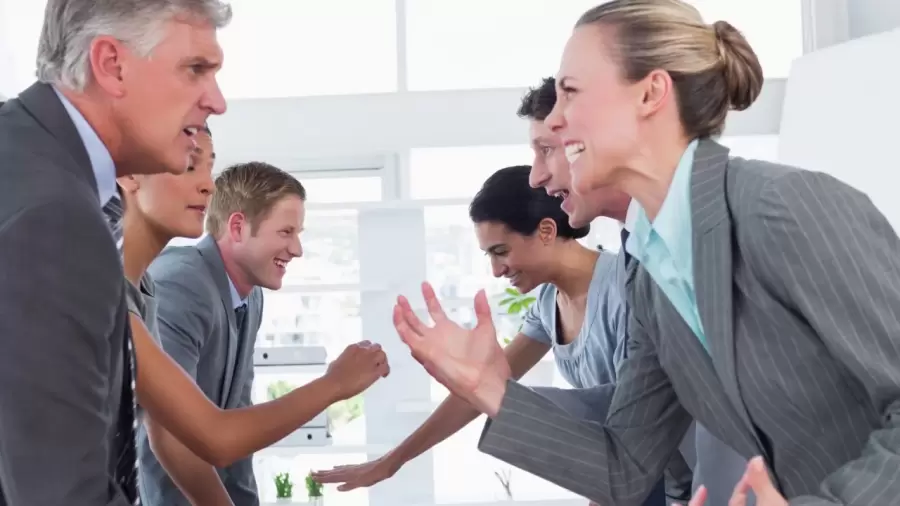 Este comportamiento puede estar relacionado con una serie de factores personales, emocionales y sociales.